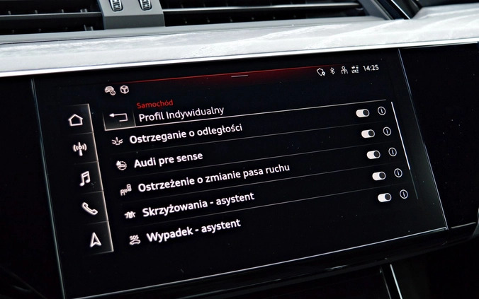 Audi e-tron cena 299900 przebieg: 8000, rok produkcji 2023 z Leśnica małe 781